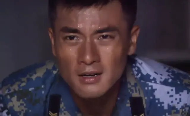 蒋小鱼用打火机改装手枪智取凌子风获急救包 相关图片