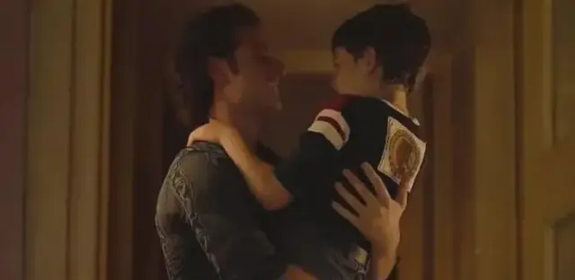 Netflix剧集《超性》改编洛可·希佛帝生平聚焦童年创伤与行业异化 细节速览