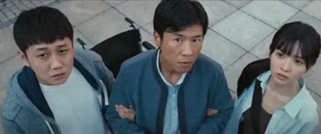 《低智商犯罪》开播热度破7000但口碑滑坡，朱云峰饰演刘直成观众记忆点 现场图